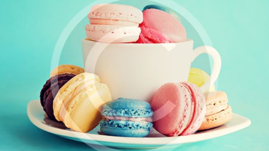 Macarons & Tea